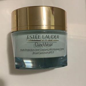 Estée Lauder daywear